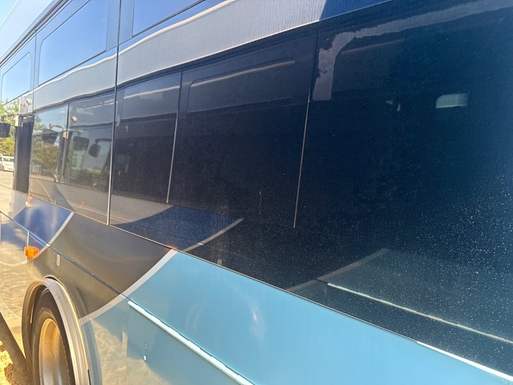 2007-gillig-low-floor-image-11