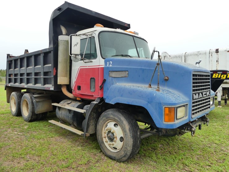 1999-mack-ch613-image-2