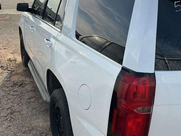 2015-chevrolet-tahoe-image-7