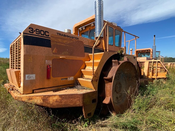 #3-•-390-rex-trash-compactor-image-3