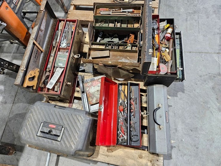#97-•-pallet-of-hand-tools-and-tool-boxes-image-2