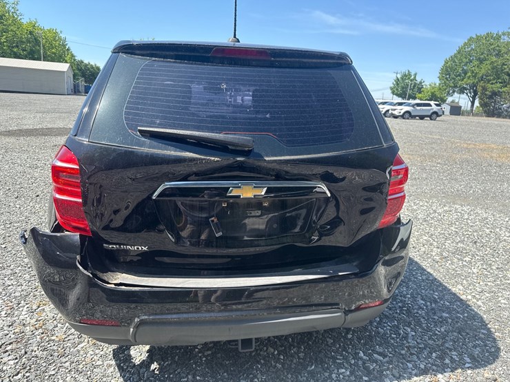 2017-chevrolet-equinox-image-17