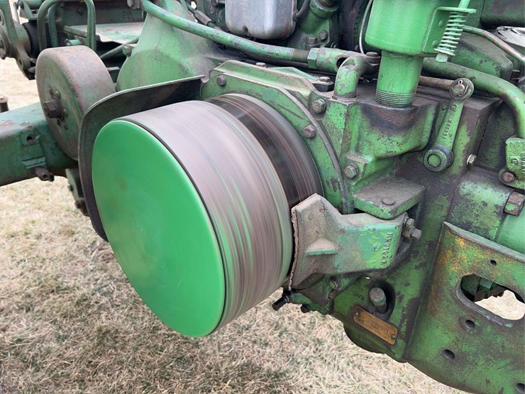 john-deere-720-image-27