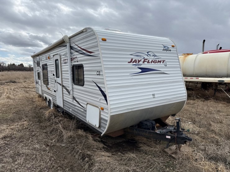 2011-jayco-travel-trailer-image-2