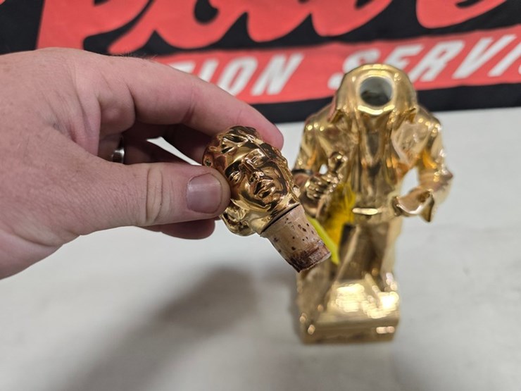 #98-•-mccormick-gold-sincerley-elvix-'77-music-box-decan-image-8