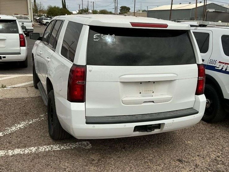 2016-chevrolet-tahoe-image-7