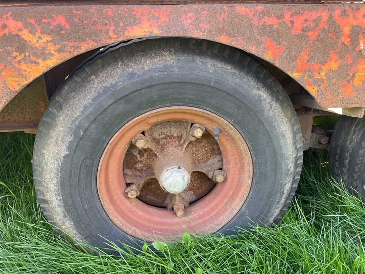#5575-•-heavy-duty-trailer-image-23