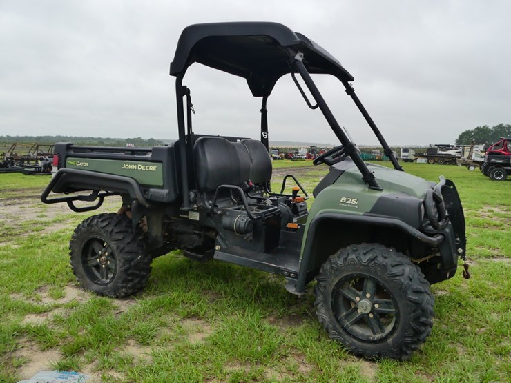 2013-john-deere-825i-image-2