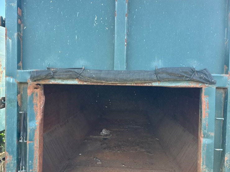 #21-•-compact-dumpster-image-7