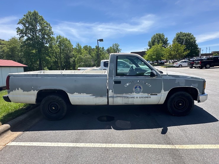 #6-•-1995-chevy-truck-image-6