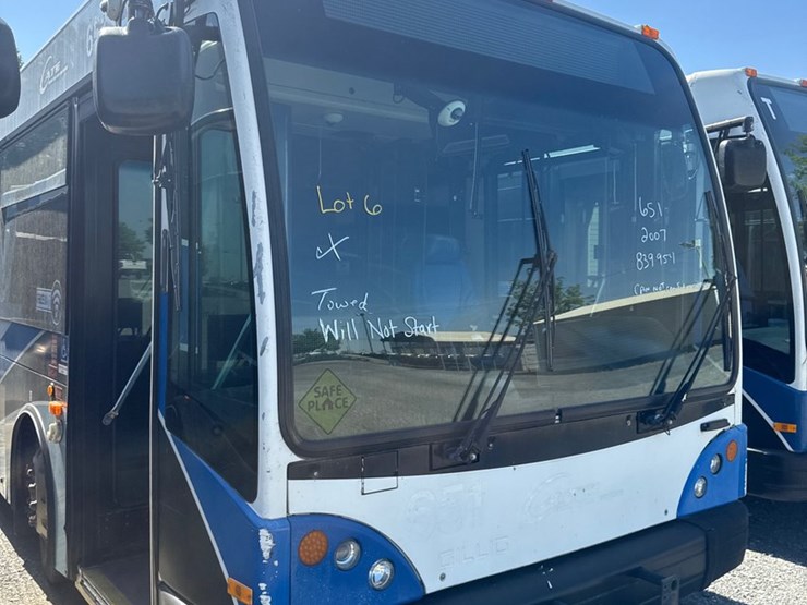 2007-gillig-low-floor-image-1