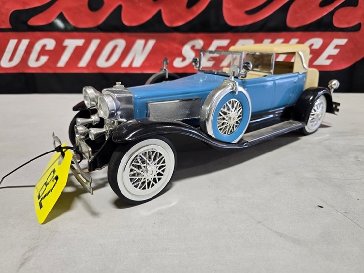 #82-•-mccormick-duesenberg-model-j-decanter-image-2