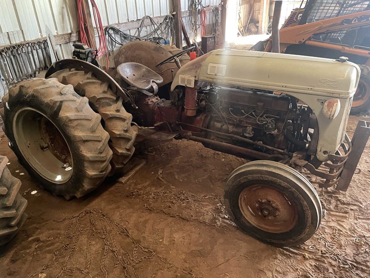 ford-tractor-image-4