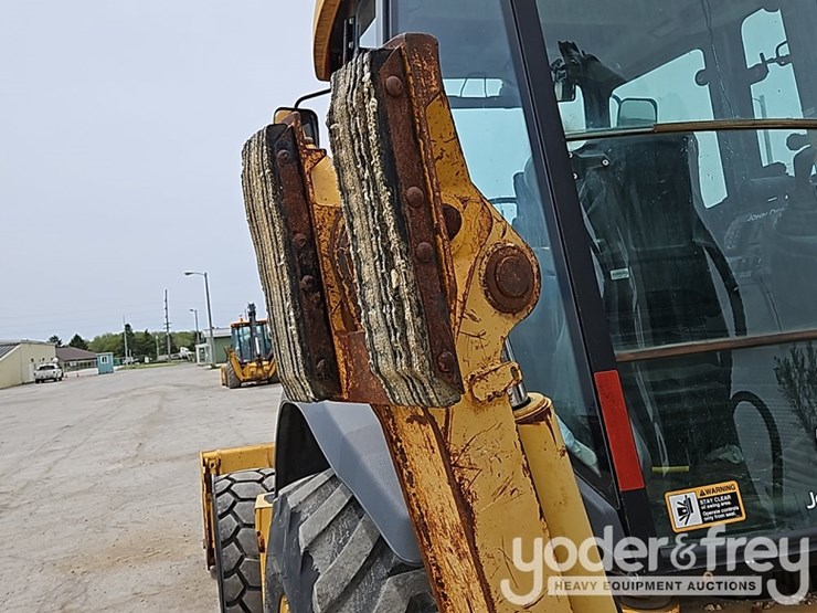 2014-deere-710k-image-13