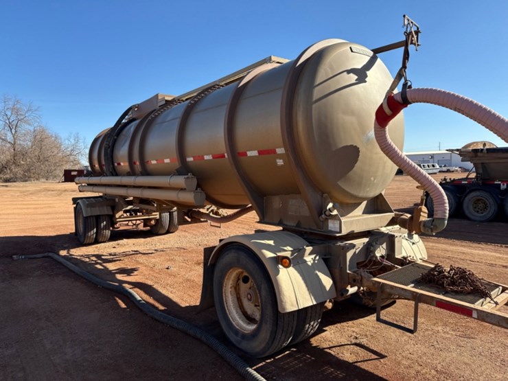 2011-brenner-tank-pup-trailer-image-5
