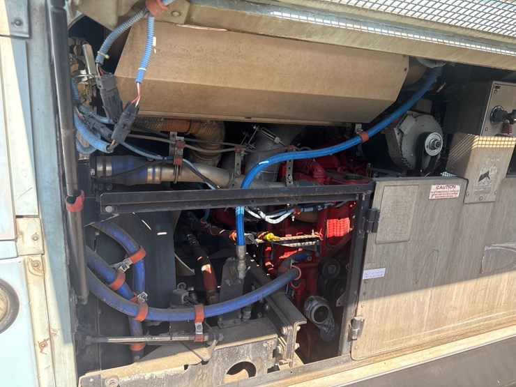 2012-gillig-low-floor-image-12