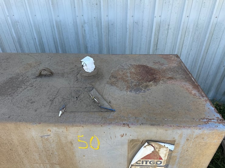 #50-•-citgo-oil-tank-with-hand-pump-image-3