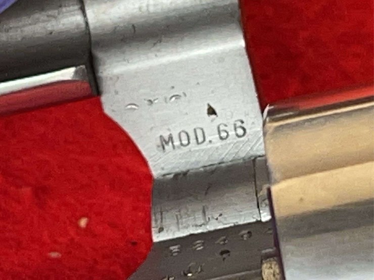 smith-&-wesson-model-66-1-combat-magnum-revolver-.357-magnum-image-22