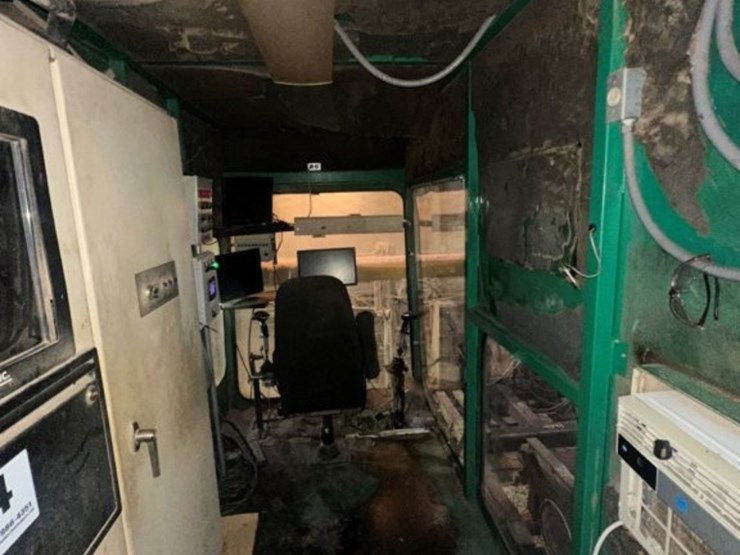 cleereman-5-x-10ft-operator-cab-with-ac-unit-image-6