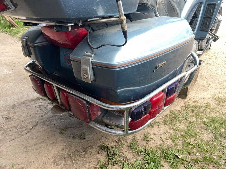#5573-•-1987-yamaha-venture-motorcycle-image-29