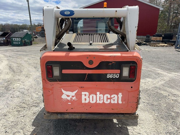 2012-bobcat-s650-image-6