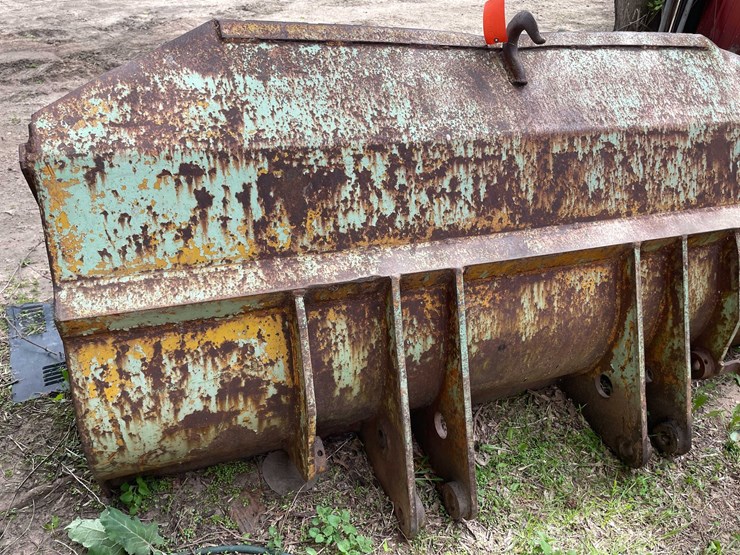 #5631-•-large-excavator-bucket-image-5