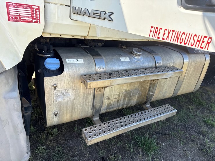 #1-•-2012-mack-roll-off-truck-image-13