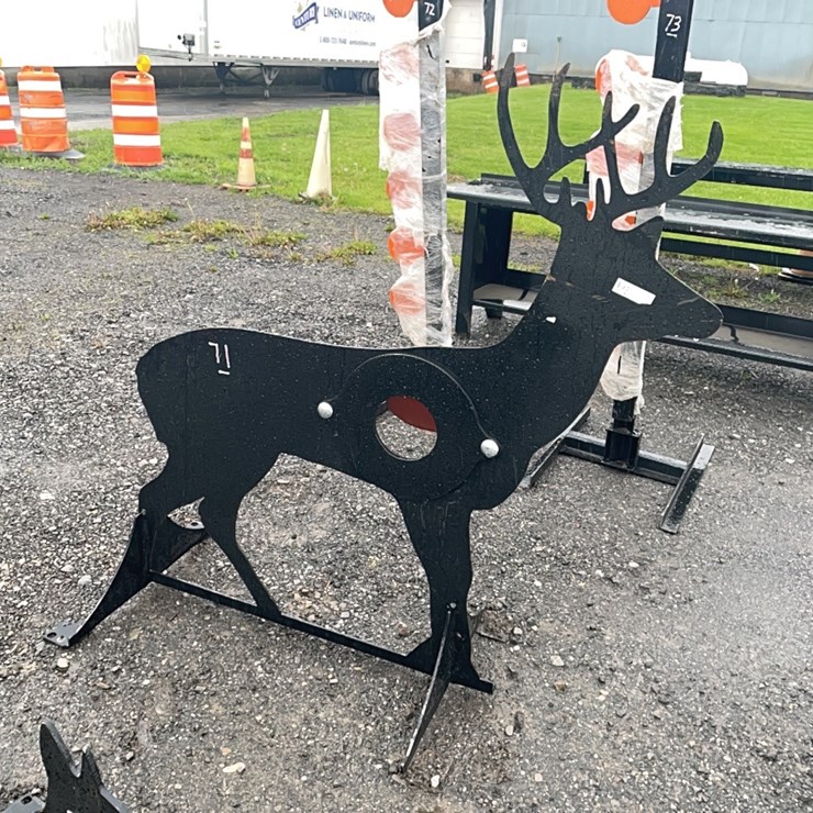 NEW 3/8IN. AR500 STEEL DEER SHOOTING TARGET NEW SUPPORT EQUIPMENT