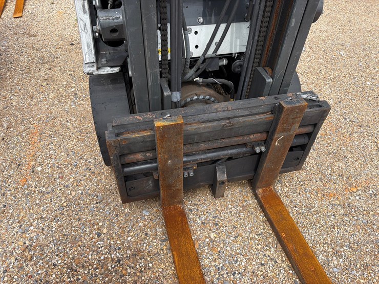 #16262-•-2015-nissan-cf50lp-forklift-image-3