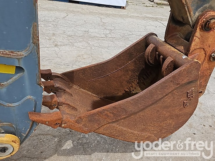 2014-deere-710k-image-16