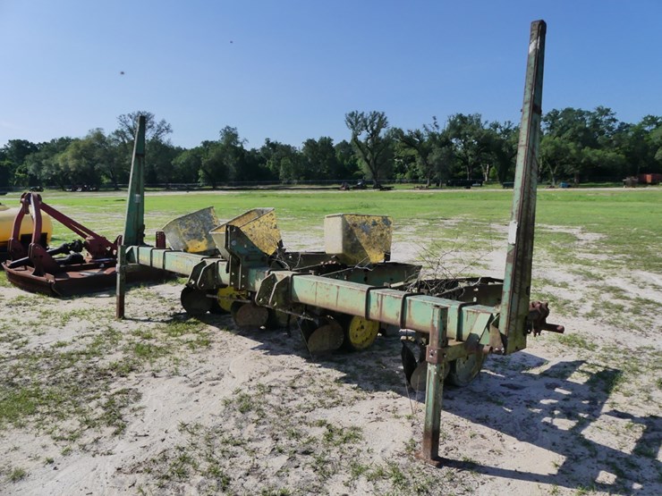 john-deere-7100-image-2