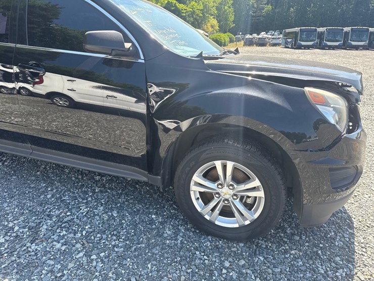 2017-chevrolet-equinox-image-23