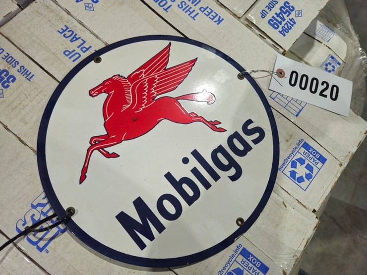 #20-•-mobil-oil-metal-sign-image-2