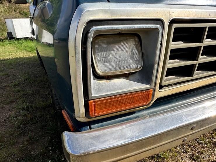 1989-dodge-150-image-18