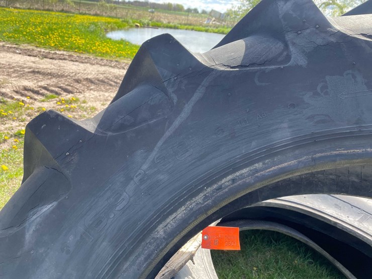 #5595-•-(2)-tractor-tires-image-5
