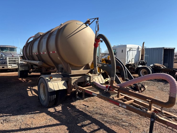 2010-brenner-tank-pup-trailer-image-2
