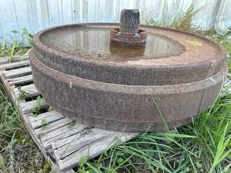 #48-•-railroad-wheels-image-5