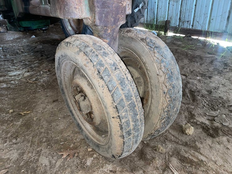 john-deere-b-image-49