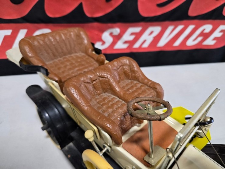 #88-•-mccormick-1910-oldsmobile-decanter-image-15