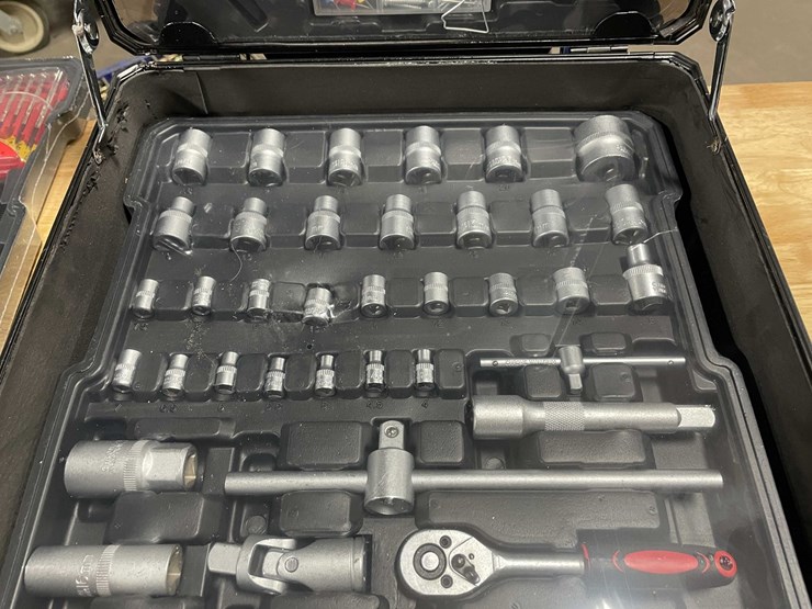 #2551-•-new-professional-tool-set-in-rolling-cart-(cw)-image-15