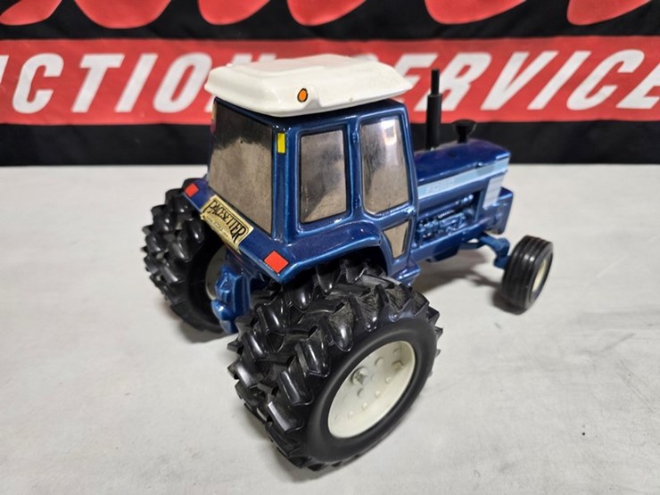 ford-9700-image-6
