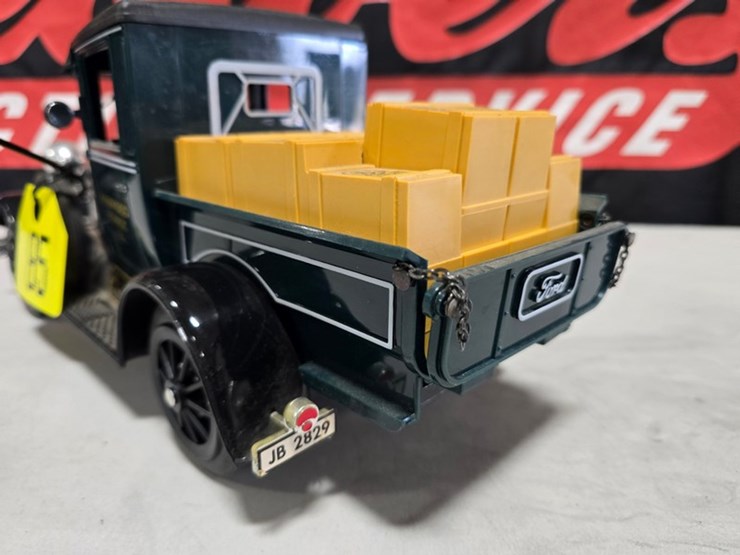 #85-•-jim-beam-1928-29-model-a-pickup-truck-decanter-image-4