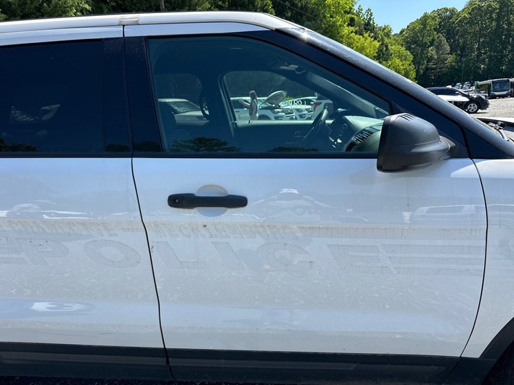 2019-ford-explorer-image-9