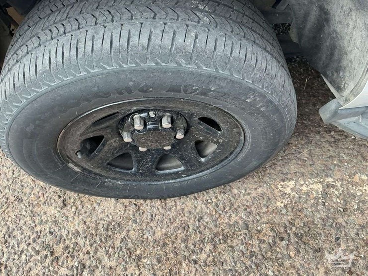 2016-chevrolet-tahoe-image-9