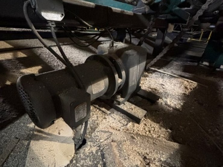 8ft-6inch-x-16ft-4-strand-collector/deck-with-stops,-electric-drive-and-infeed-to-edger-image-5