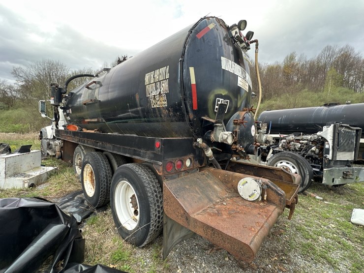 2007-mack-granite-image-5