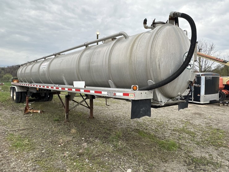2009-stephens-trailer-image-3
