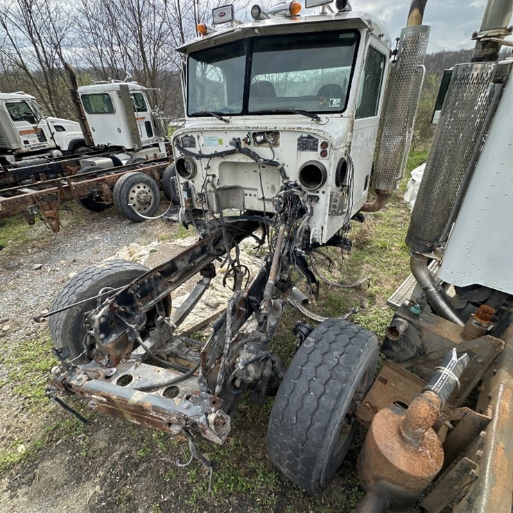 2012 PETERBILT 388