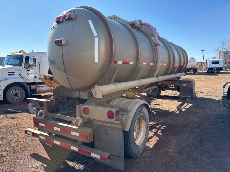 2010-brenner-tank-pup-trailer-image-3