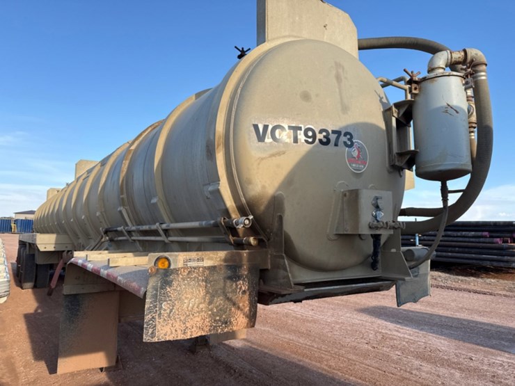 2012-dragon-165bbl-aluminu-vac-trailer-image-2